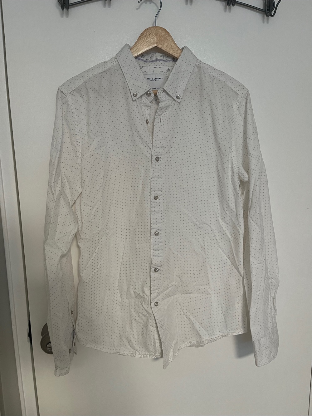 Denim & Flower White Long-Sleeve Button-Down Shirt with Micro Dot Print